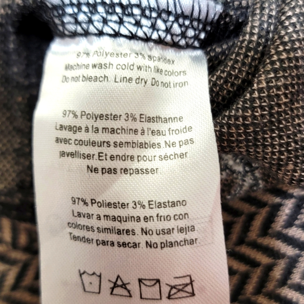 Kavu Chevron Pattern Pullover With Quarter Zipper… - image 5